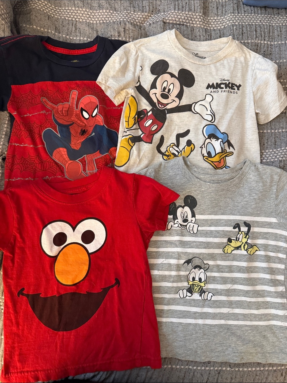 Boys - 4T- T-Shirt bundle